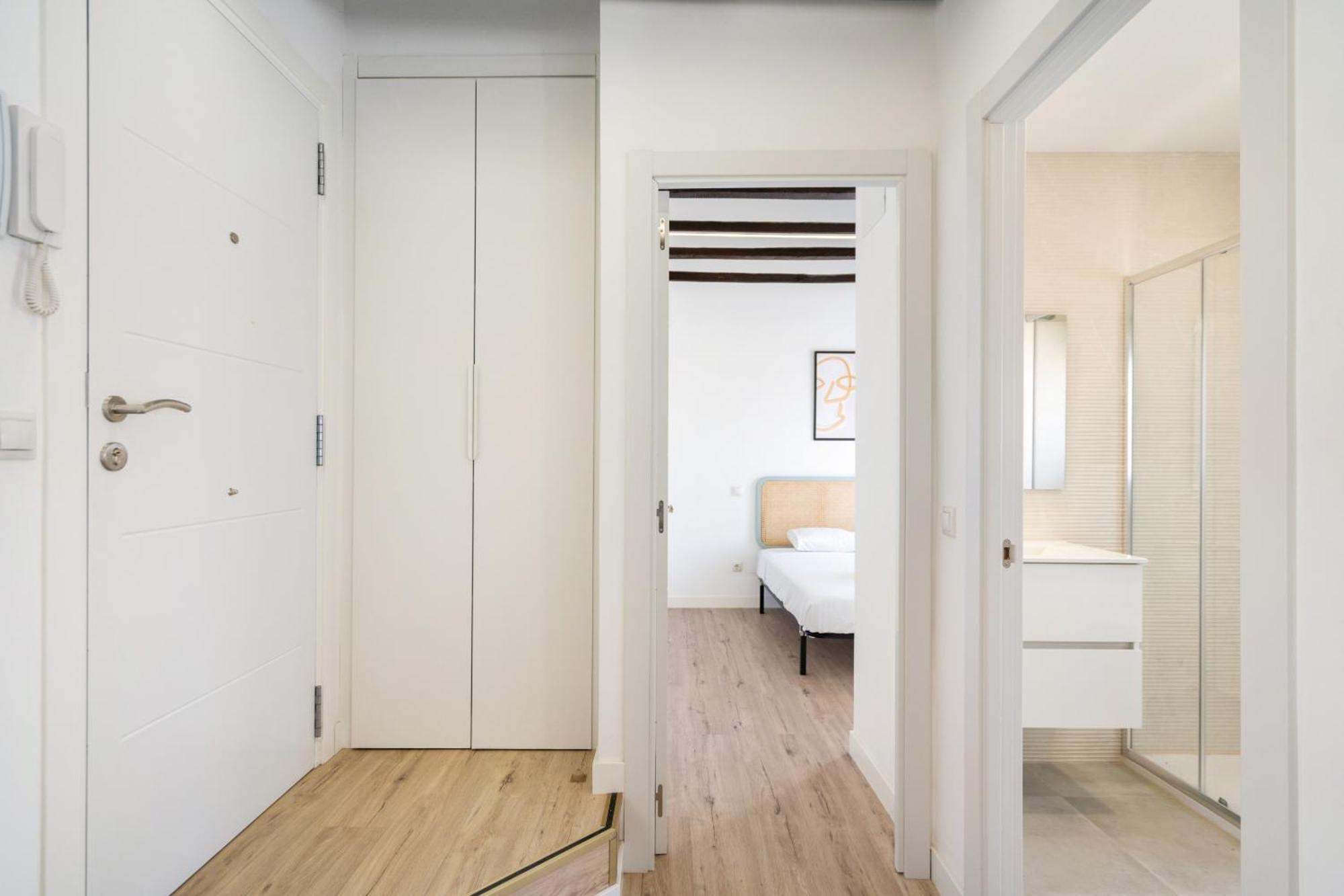 Apartamentos En La Avda De La Albufera Alquiler Temporal Мадрид Екстериор снимка