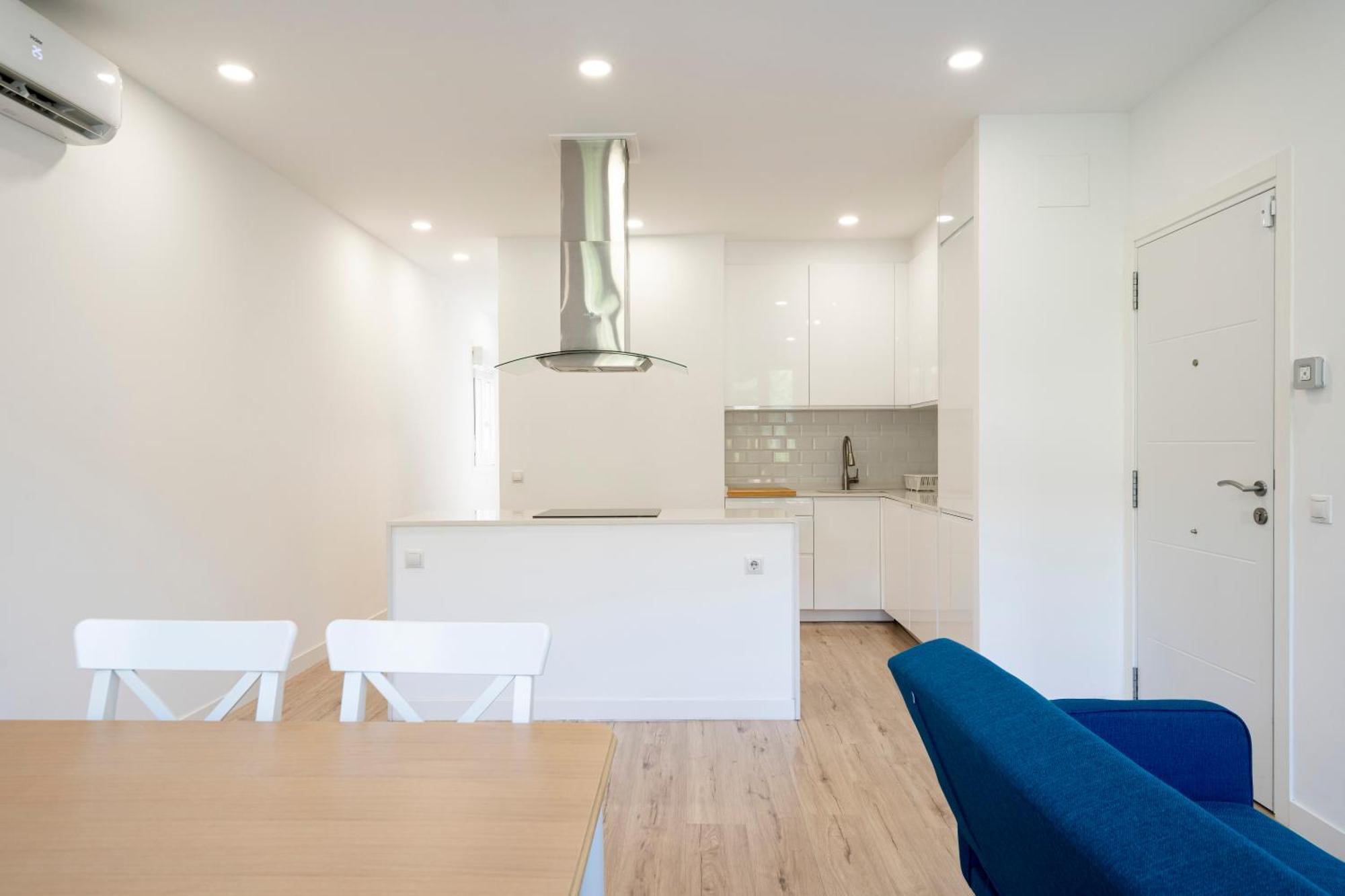 Apartamentos En La Avda De La Albufera Alquiler Temporal Мадрид Екстериор снимка